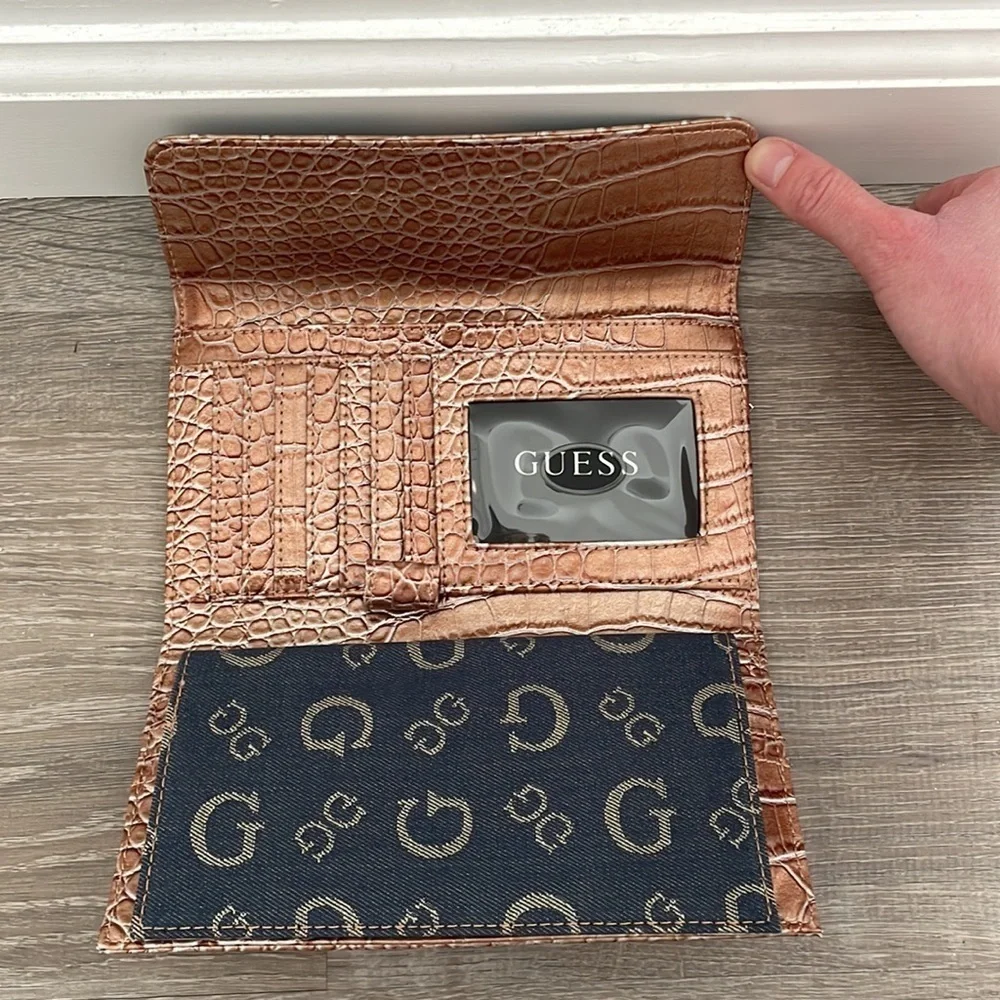 Wallet - Picture 3 of 6